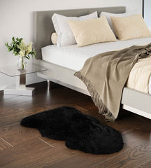 Black Sheepskin Rug (2x3.5ft)