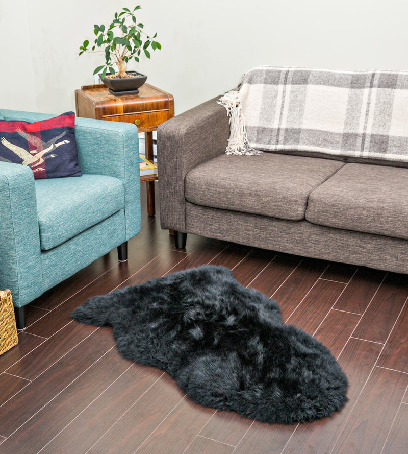 Black Sheepskin Rug (2x3.5ft)