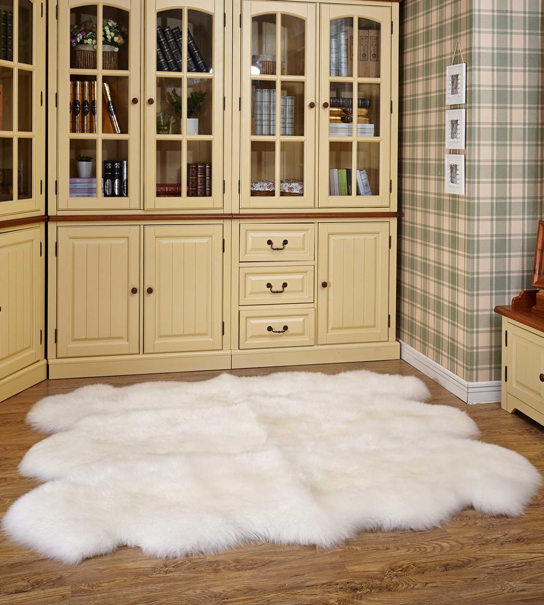 Ivory White Extra Large Sheepskin Rug - Octo (7x6 ft): Sheepskin Town